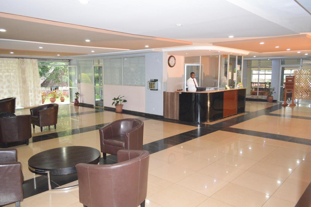Golf Hotel Kakamega Екстер'єр фото